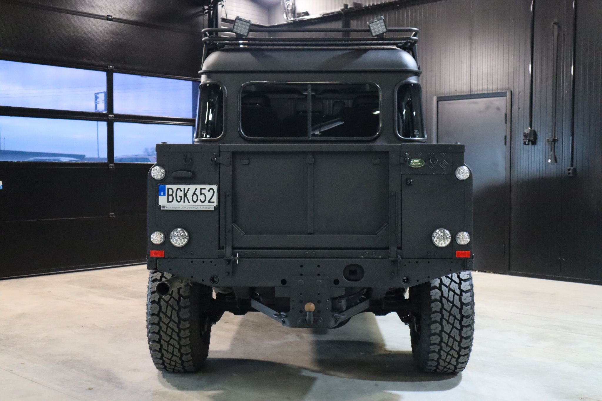 Land Rover Defender 110 Double Cab Pick Up 2.4 TD4 4x4 Manual, 122hp, 2008