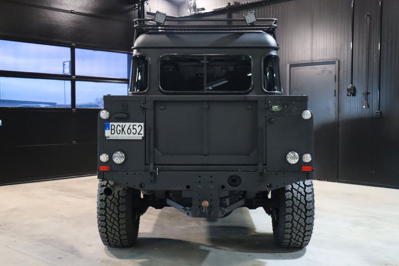 Land Rover Defender 110 Double Cab Pick Up 2.4 TD4 4x4 Manual, 122hp, 2008