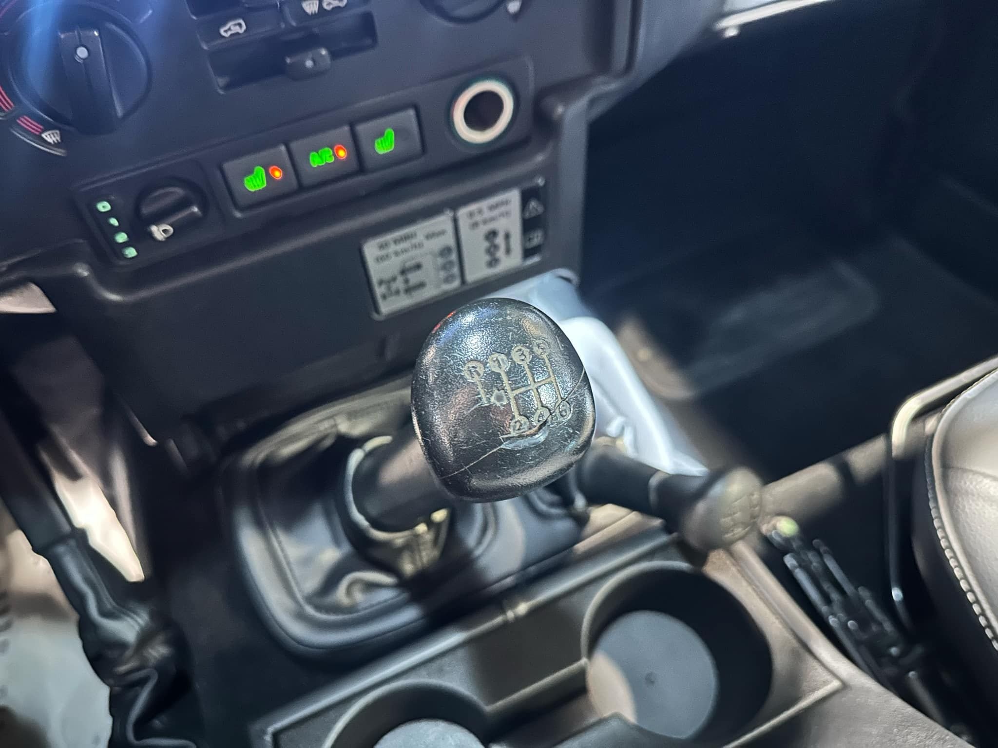 Land Rover Defender 110 Double Cab Pick Up 2.4 TD4 4x4 Manual, 122hp, 2008