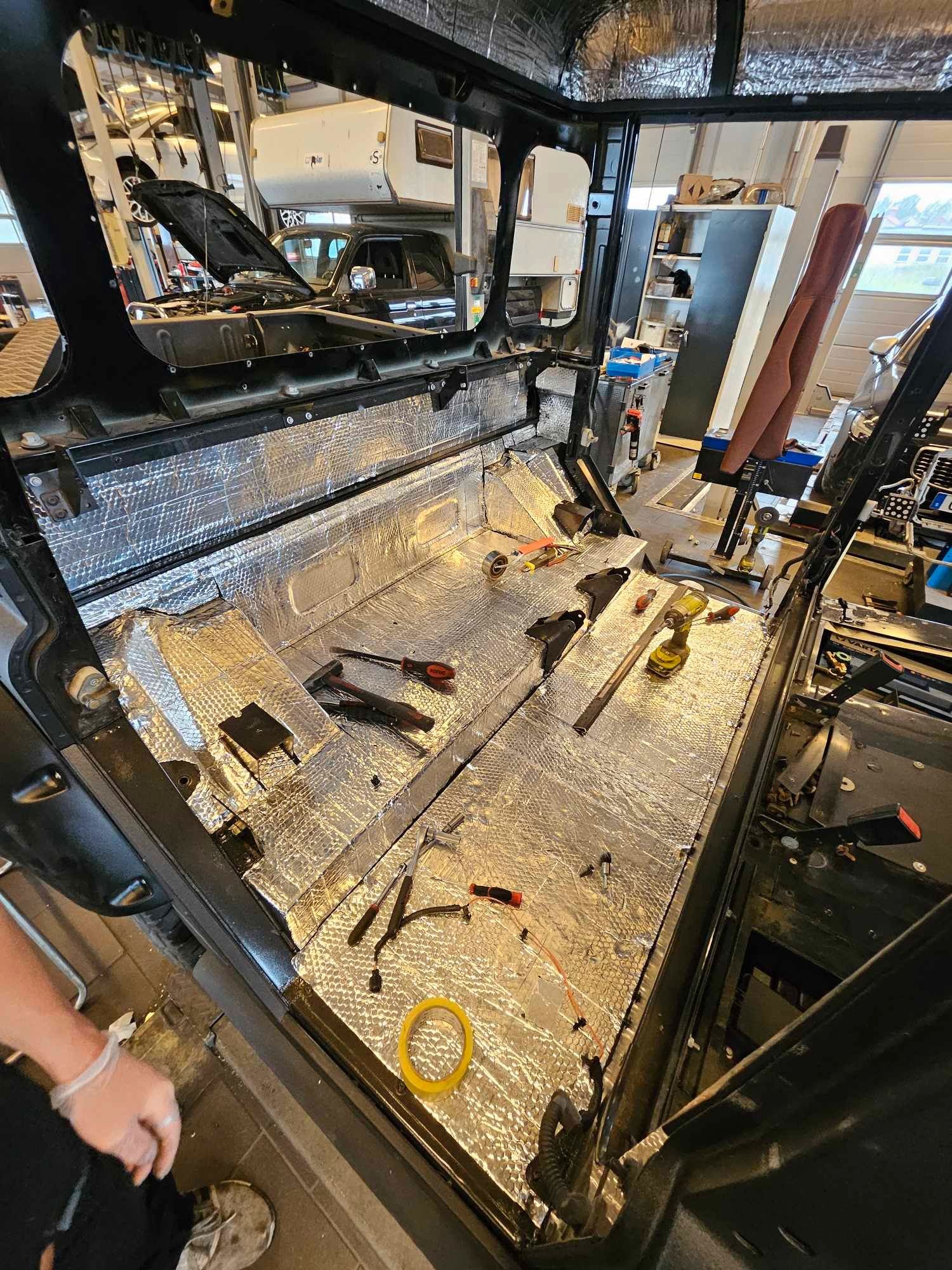 Land Rover Defender 110 Double Cab Pick Up 2.4 TD4 4x4 Manual, 122hp, 2008