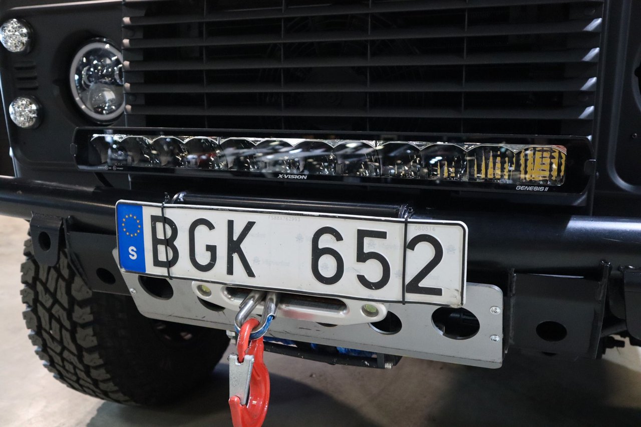 Land Rover Defender 110 Double Cab Pick Up 2.4 TD4 4x4 Manual, 122hp, 2008