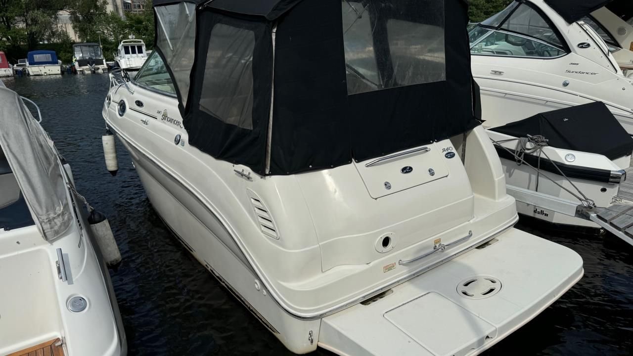 Sea Ray 240 / Mercruiser 5,0M...