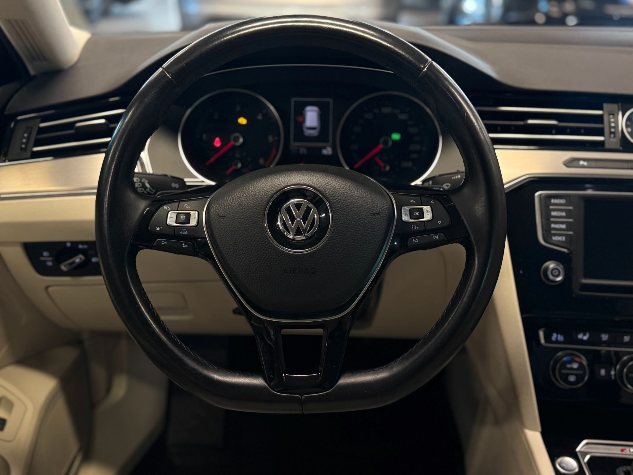 Volkswagen Passat Sportscombi 2.0 TDI DPF SCR BMT 4Motion DSG Sekventiell, 190hk, 2015