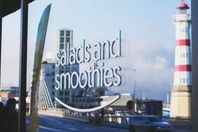 21005: Salladsrestaurang på bästa läge