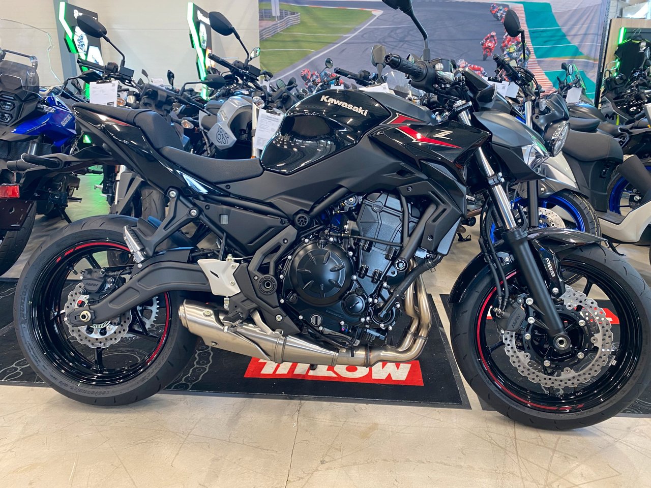 Kawasaki Z 650 "omgående leve...