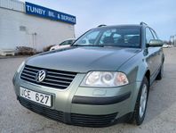 Volkswagen Passat 1.8 Nykamrem/NyBesik/2 Ägare/Drag/Värmare