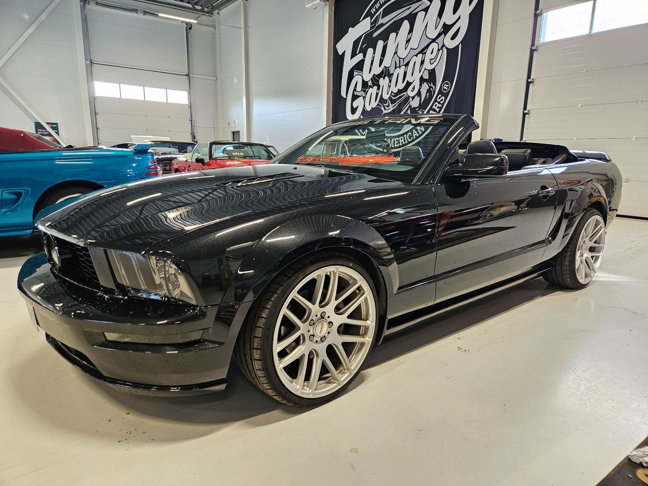 Ford Mustang GT V8 305hk Cab ...