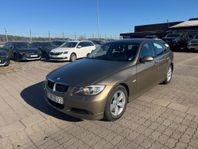 BMW 320 i 150HK SEDAN COMORT 2-ÅRS GARANTI *SE SKICK