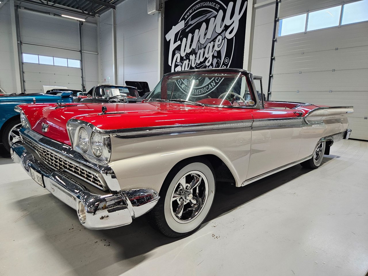 Ford Fairlane 500 Skyliner 5....