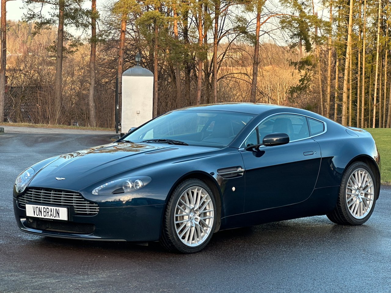Aston Martin V8 Vantage 4.7 V8 Sportshift II, 426hk, 2009