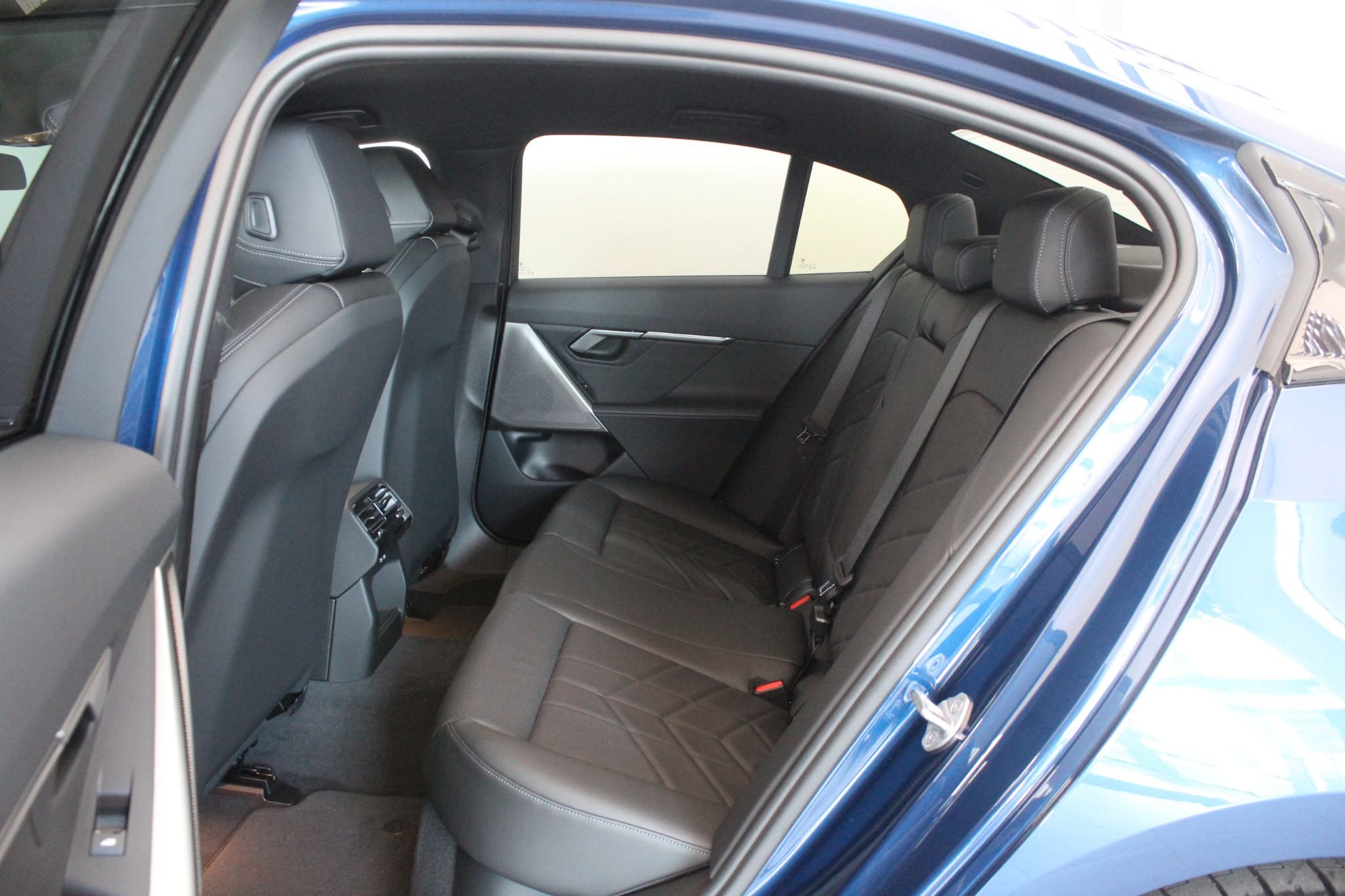 BMW i5 xDrive40 Sedan, 394ps, 2024