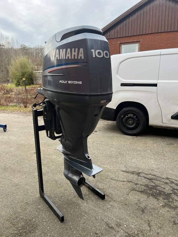 Yamaha F100 4-takt 2000