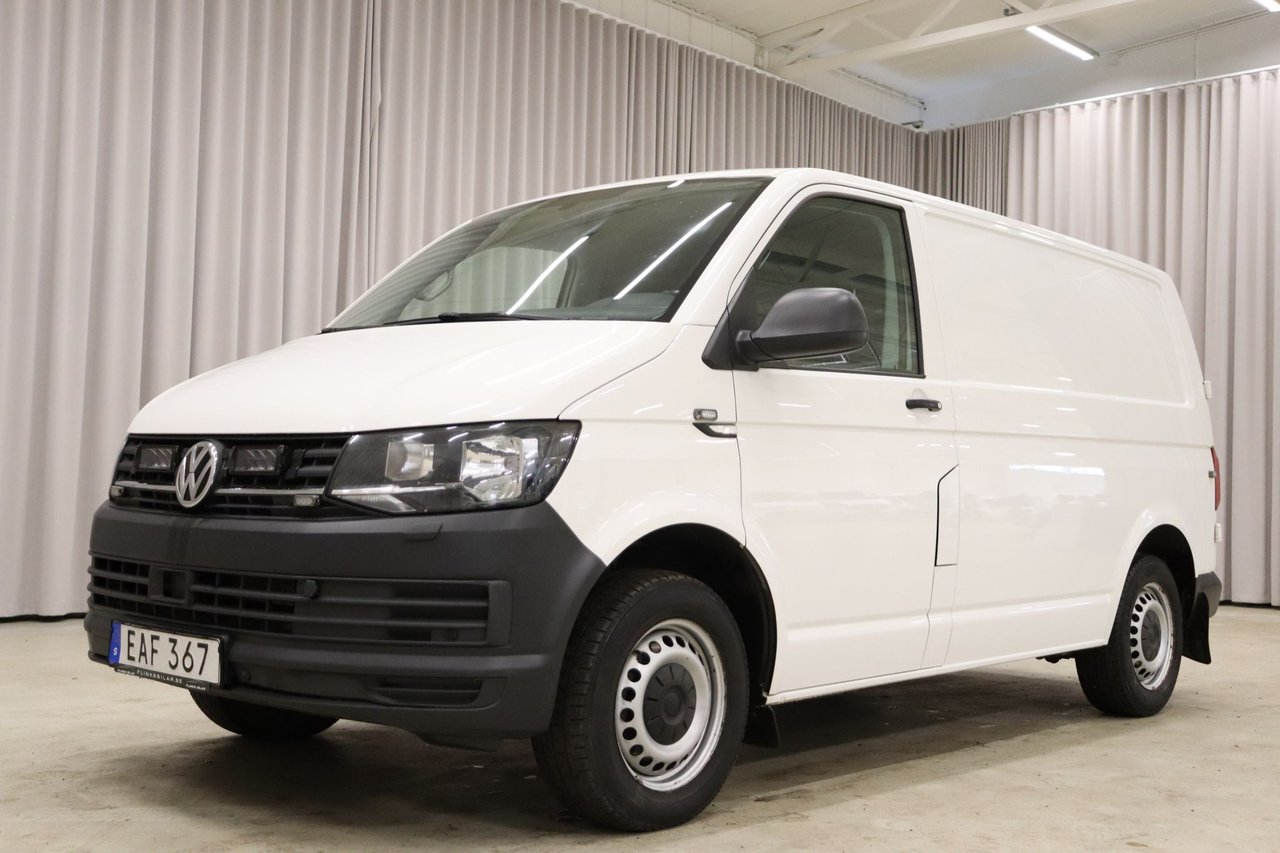 Volkswagen Transporter 4M DSG...