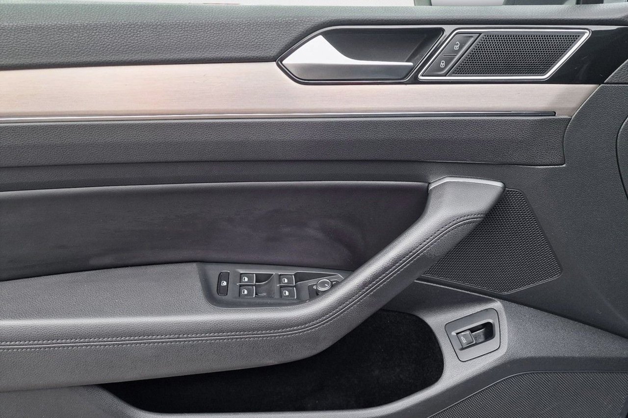 Volkswagen Passat 2.0 TDI DPF SCR BMT 4Motion DSG Sekventiell, 240hk, 2015