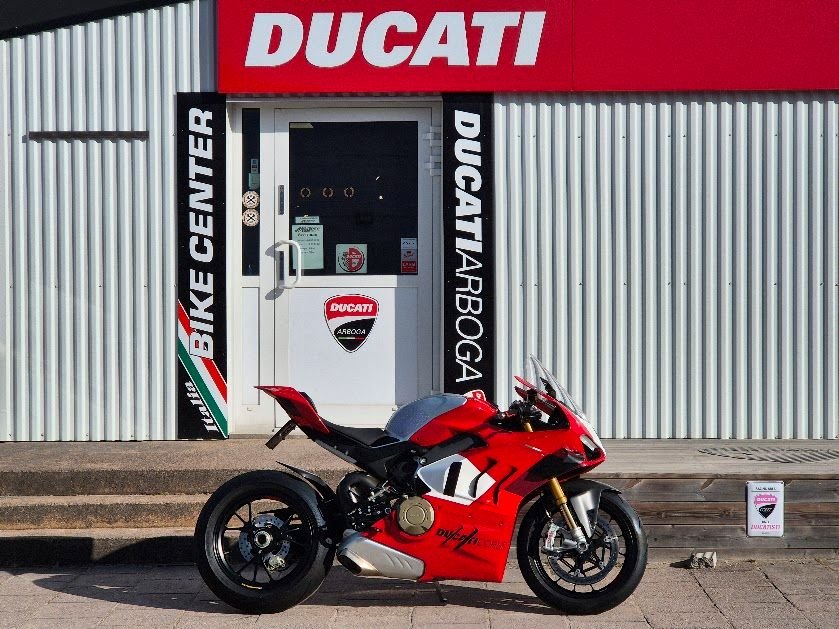 Ducati Panigale V4R *UTRUSTAD*