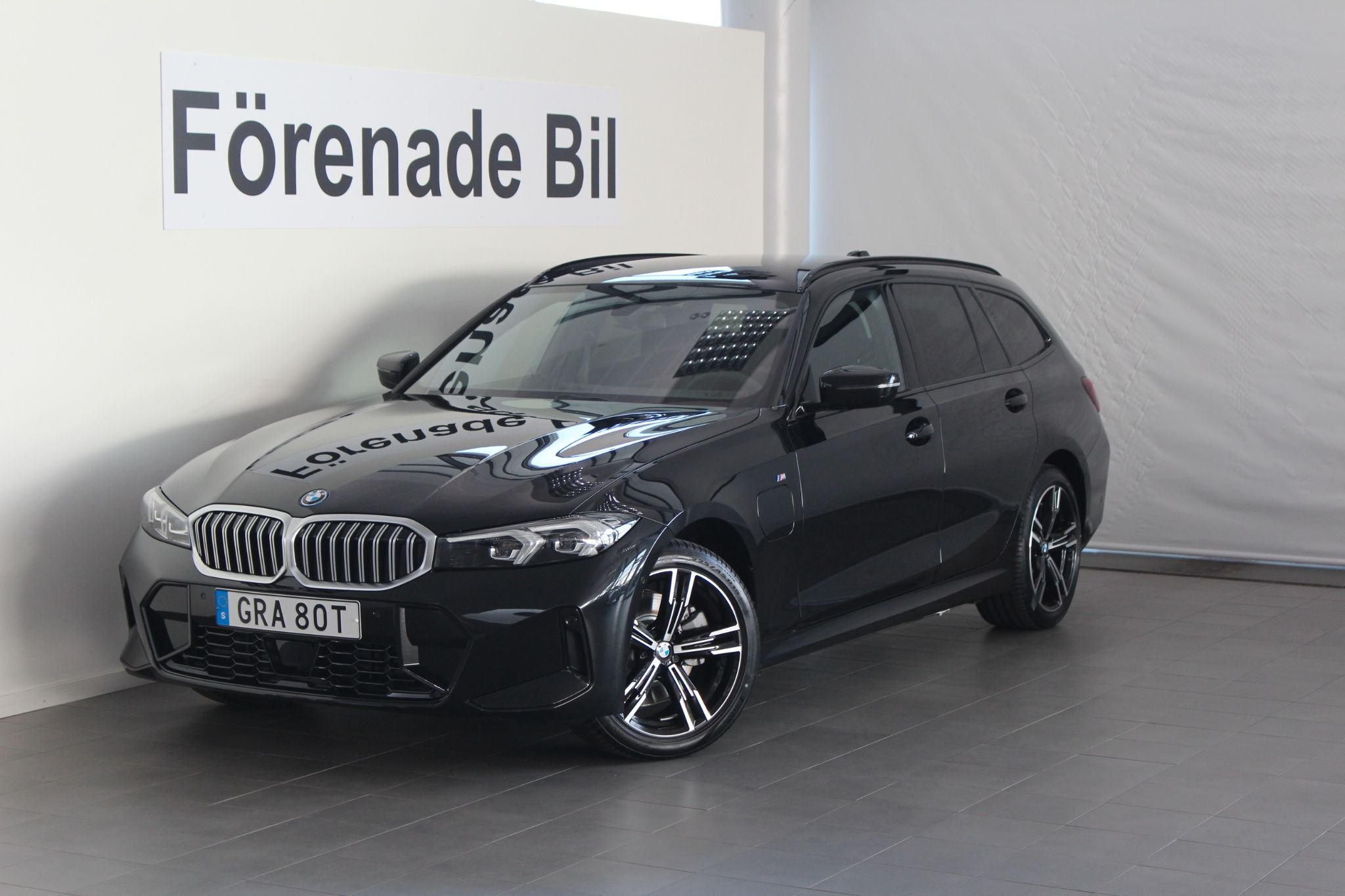 BMW 330e Touring Steptronic, 292hp, 2025