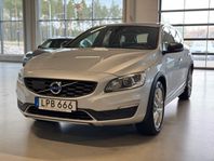 Volvo V60 Cross Country D4 AWD AUT EN ÄGARE KAMREM BYTT DRAG