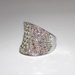 Ring i 18K vitguld med diamanter (5,80ctv)
