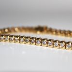 Guldarmband (18K) med diamanter (3ctv)