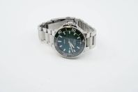 Armbandsur Oris Aquis Date Stål Boett 38mm grön