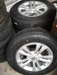 Ny uppsättning Peugeot 4008 4007 16 tum med sommardäck