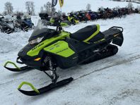 Ski-Doo Renegade 900 Ace