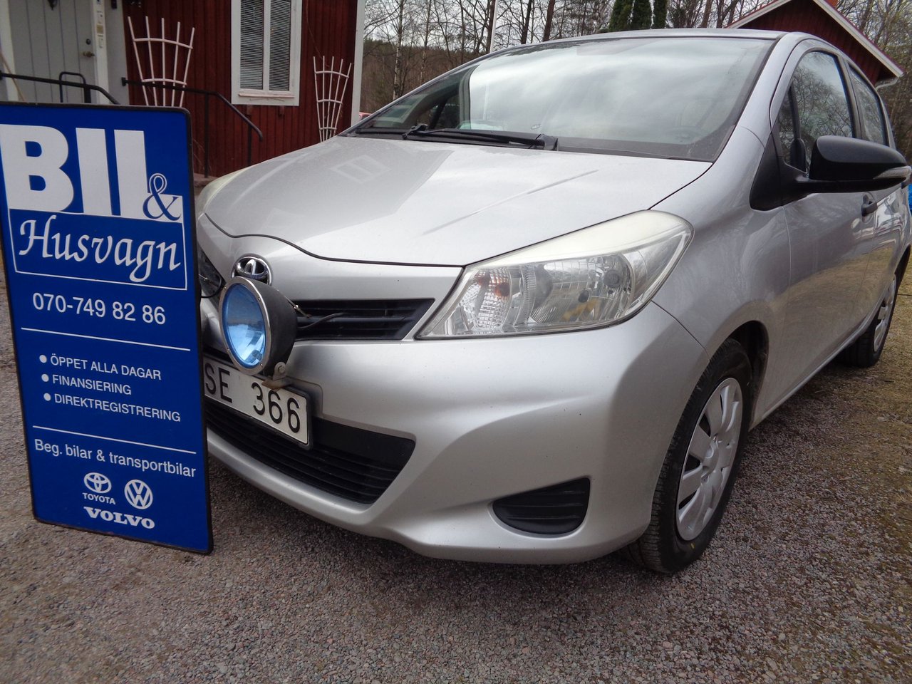 Toyota Yaris 5-D 1.33 FULLSER...