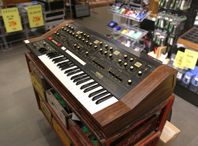 Begagnad Yamaha CS40M hos Musikbörsen i Göteborg