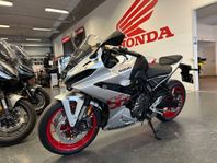 Suzuki GSX-8R