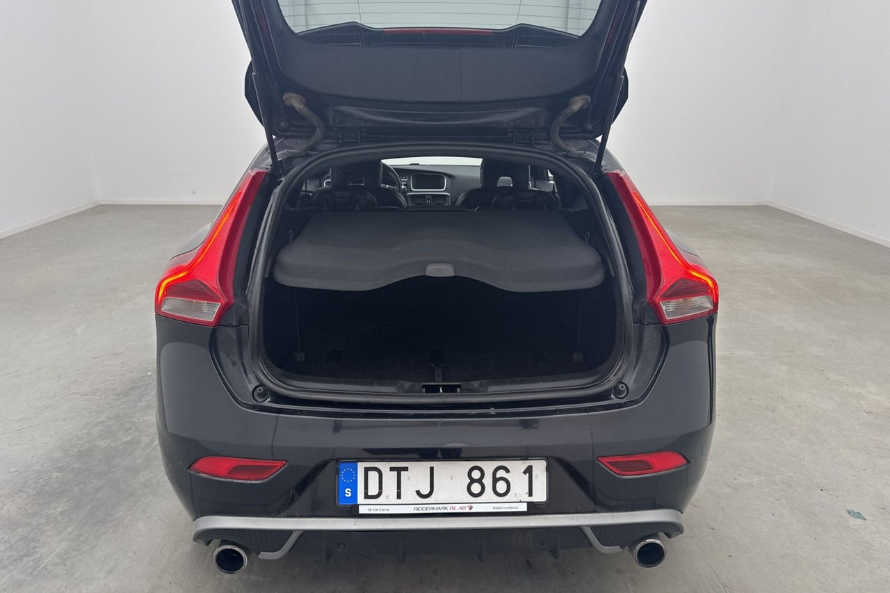 Volvo V40 D2 115hk R-Design V...