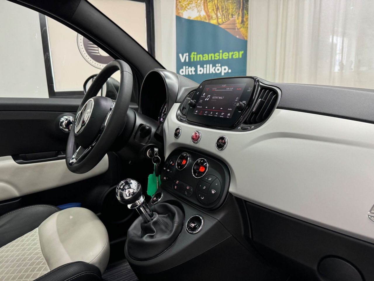 Fiat 500 Hybrid Lounge | Pano...