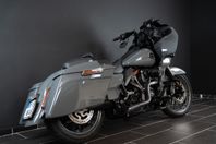 Harley-Davidson CVO Road Glide Trask 2-1 Saddlemen SDC