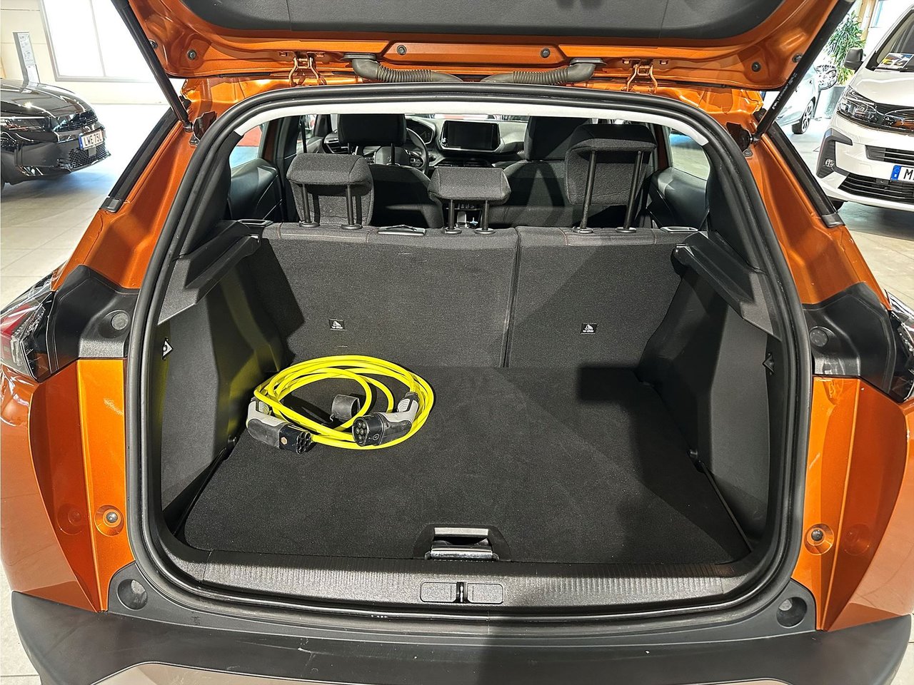 Peugeot e-2008, 136hk, 2021