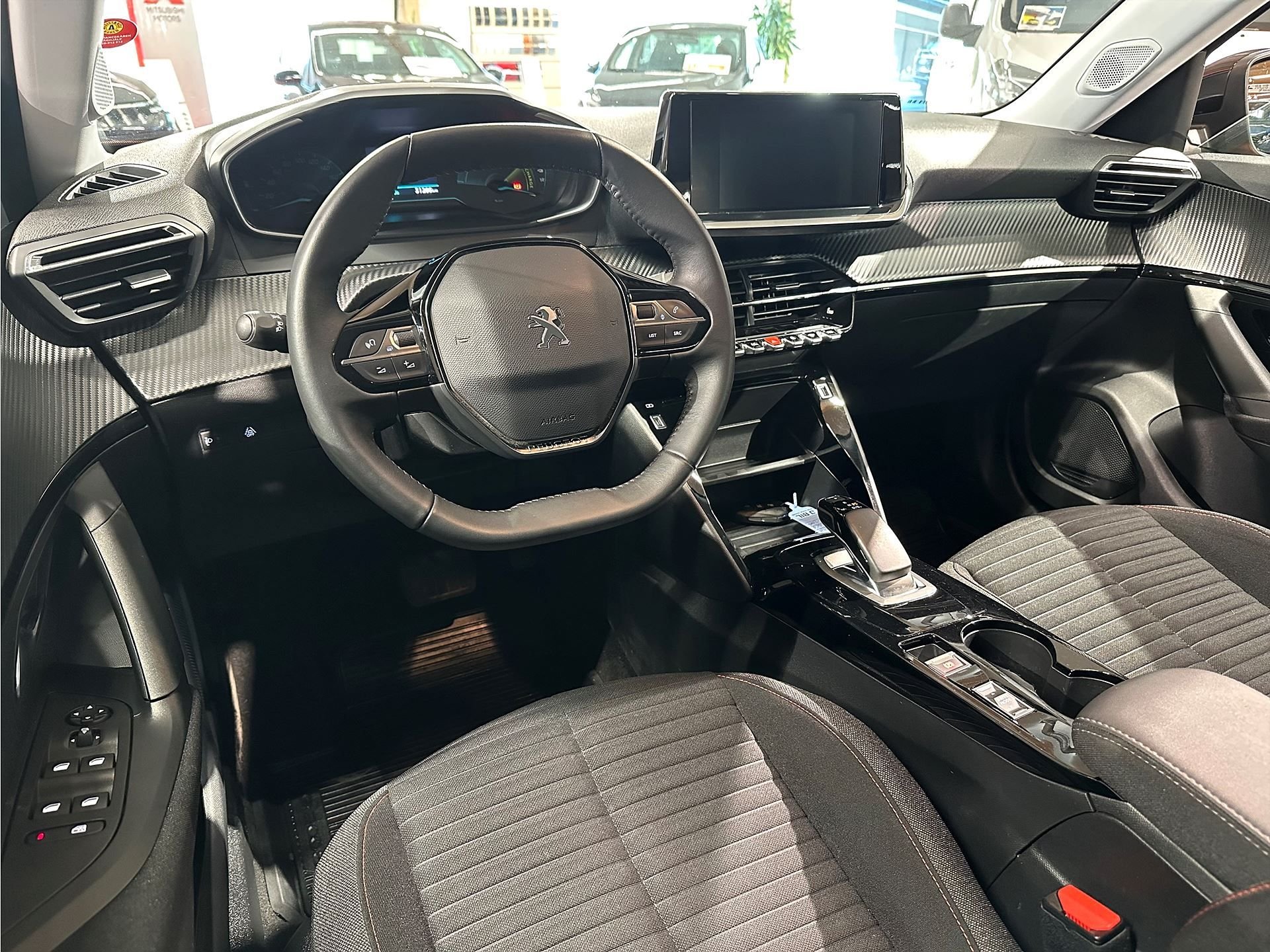 Peugeot e-2008, 136hk, 2021