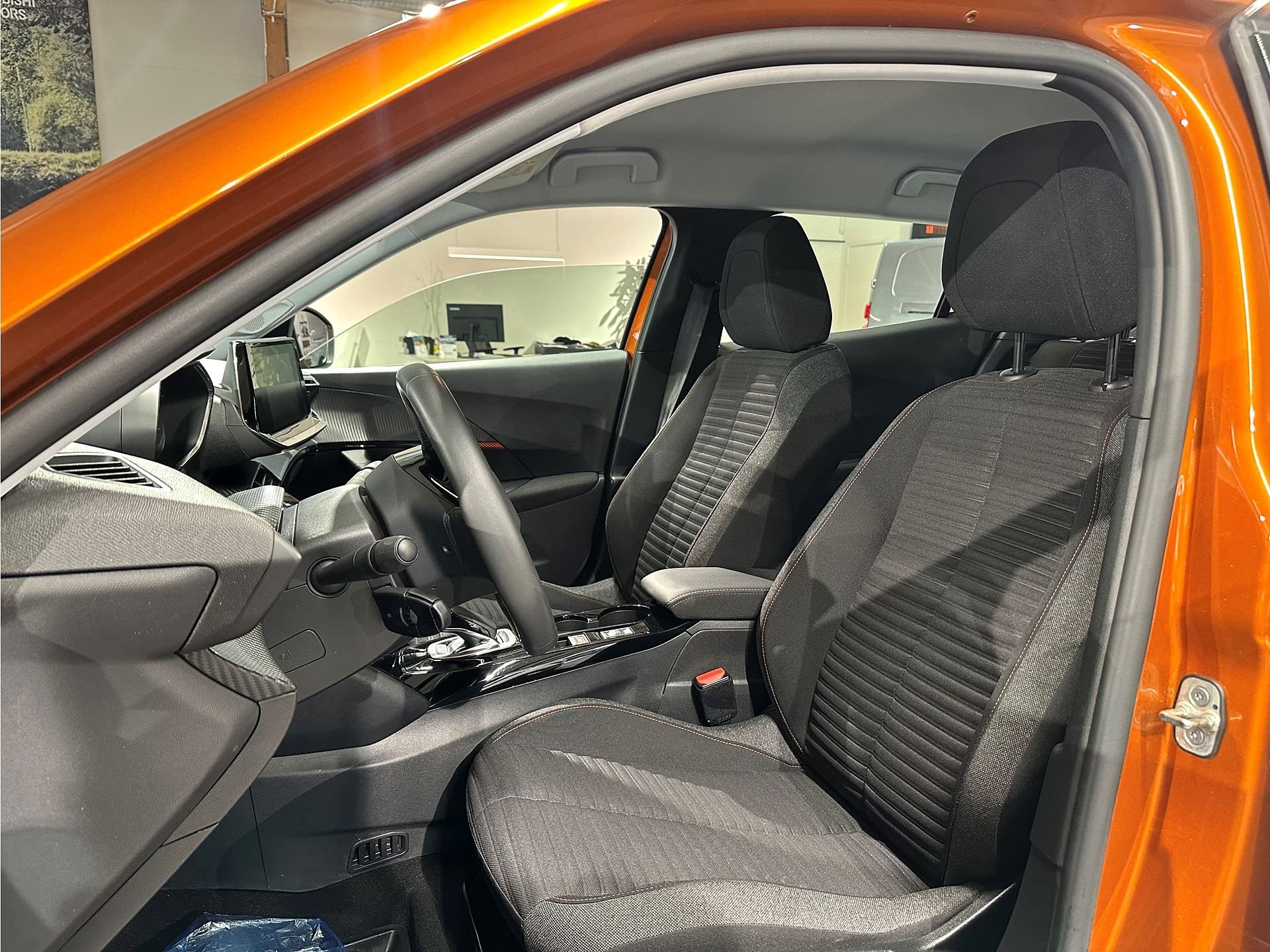 Peugeot e-2008, 136hk, 2021