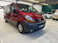 Renault Trafic 2.7t 2.5 dCi Handikappanpassad Låga mil