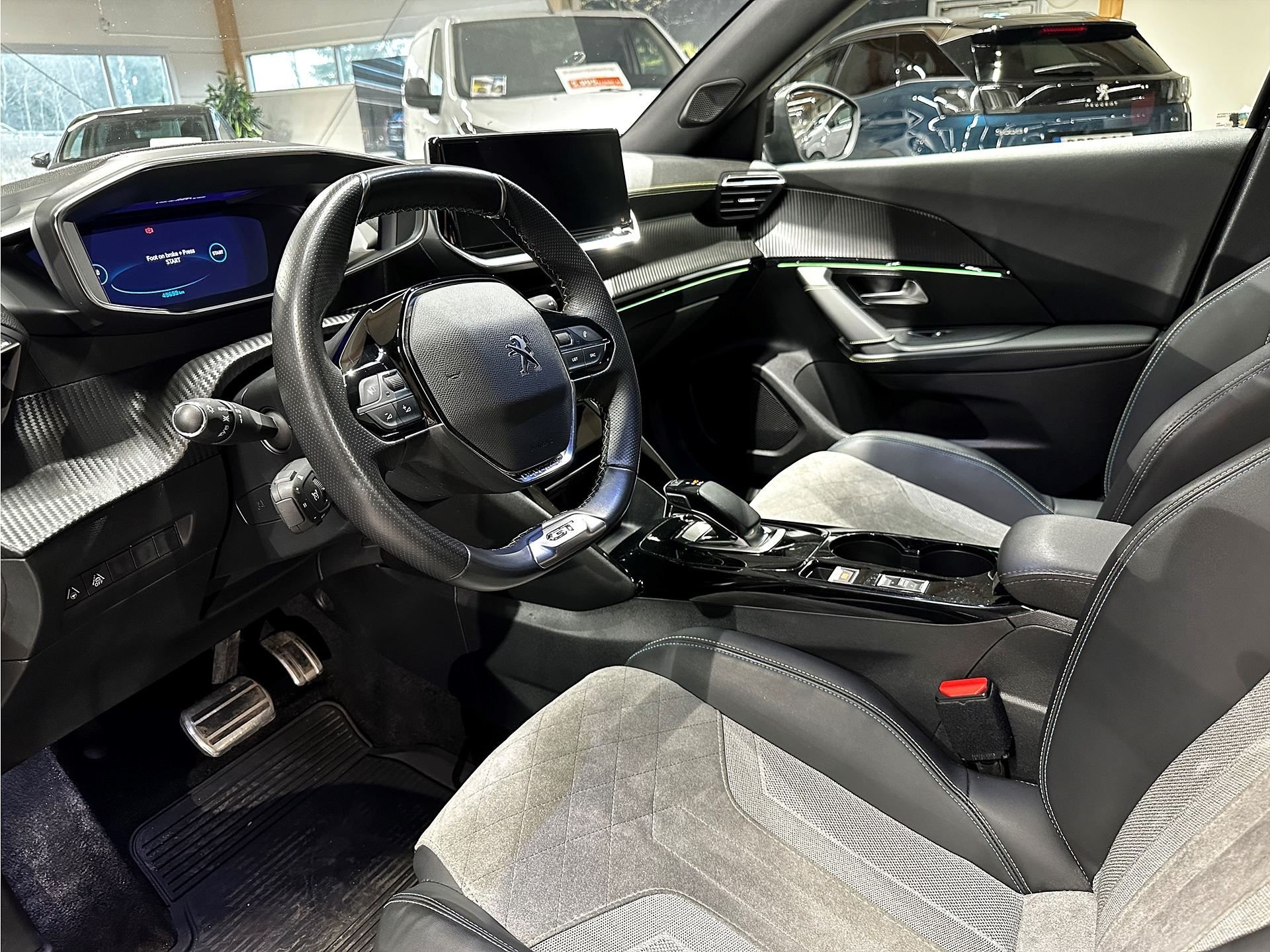 Peugeot e-2008, 136hk, 2021