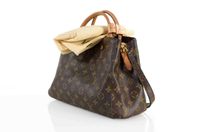 Louis Vuitton Montaigne MM