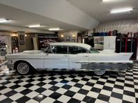 Cadillac Fleetwood Series 60 Special -58