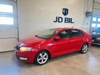 Skoda Rapid 1.2 TSI P-sensorer En ägare Fullservad 105hk