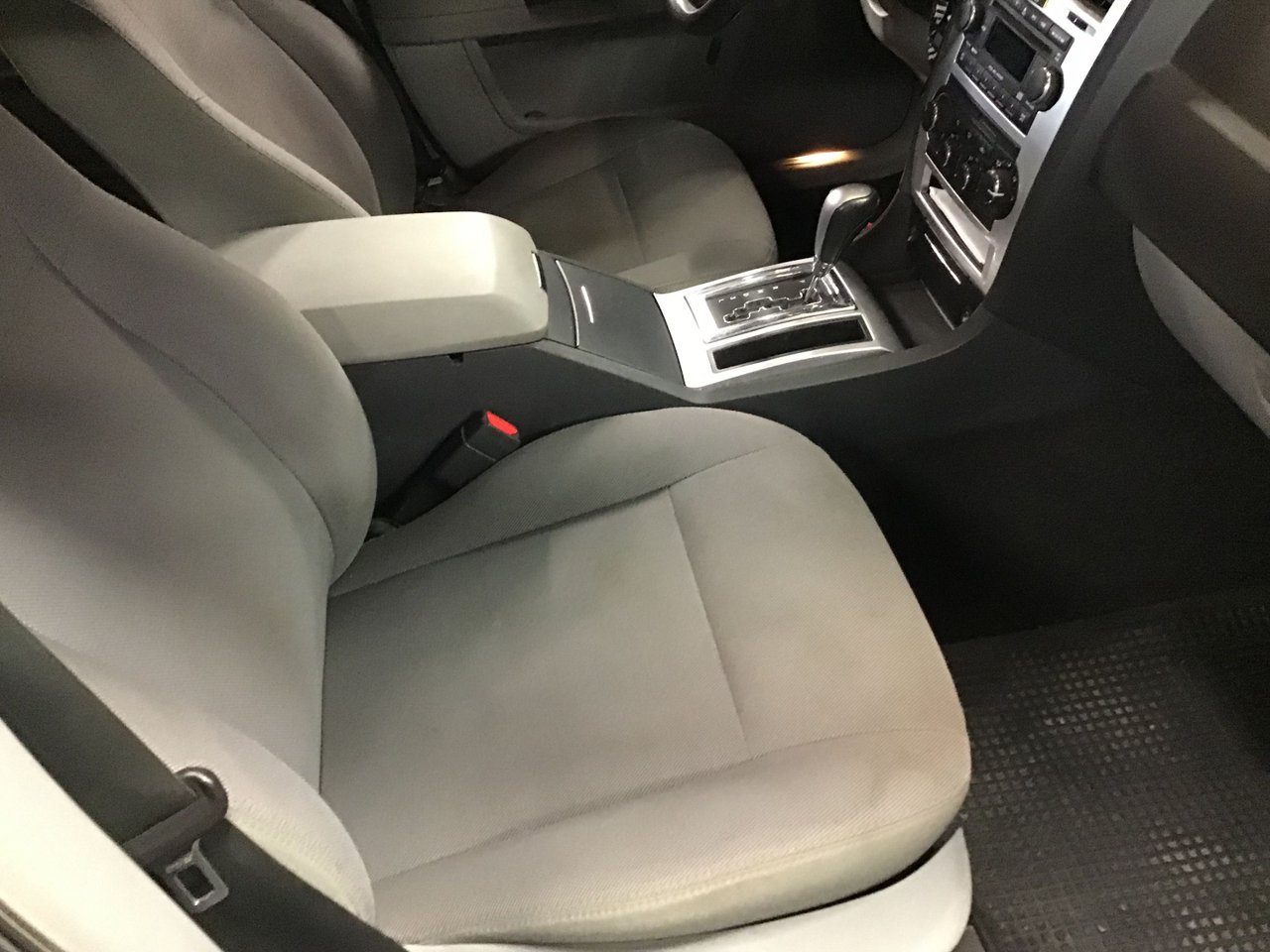 Chrysler 300C Touring 2.7 V6 Automatic, 193hp, 2007