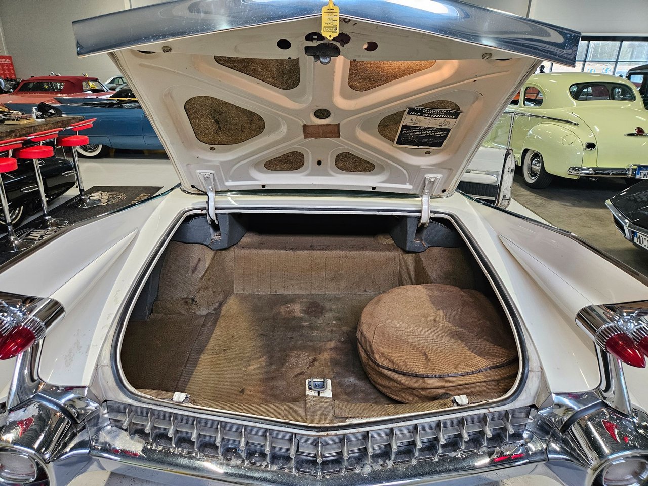 Cadillac Sixty-Two 4-window Sedan 6.4 V8 OHV Hydra-Matic, 4-trinn, 330hk, 1959