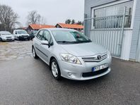 Toyota Auris 1.6 132HK 5-D PLUS / DRAG / VÄRMARE