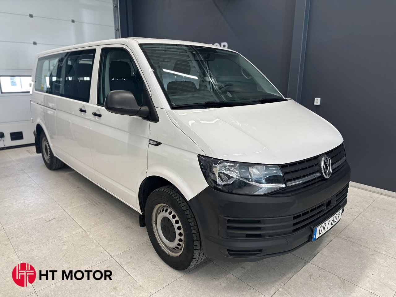 Volkswagen Transporter Kombi ...