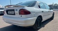Ford Mondeo RS Automat 136hk Entusiastbil Nybesiktigad