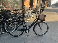 Ny renoverad monark damcykel