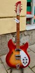 Rickenbacker 330 Fireglo 1980