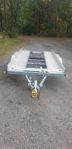 -- Hyrsläp - Biltransport Lastvikt 890 kg Ansems