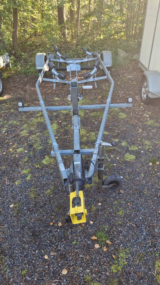 -- Hyrsläp - Båttransport Las...