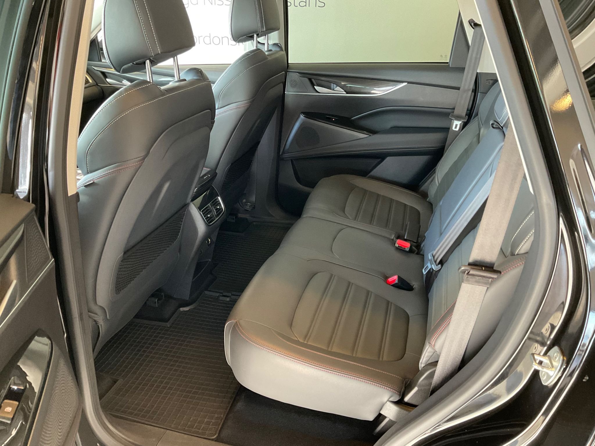 Maxus Euniq 6 70 kWh, 177hk, 2022